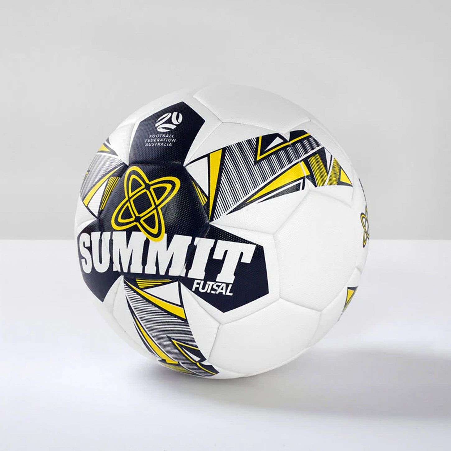 Using the same technology to get the feel and quality of the Advance X, the futsal has been given a different bladder and foam update to reduce bounce without feeling dead. Delivering an exceptionally balanced football